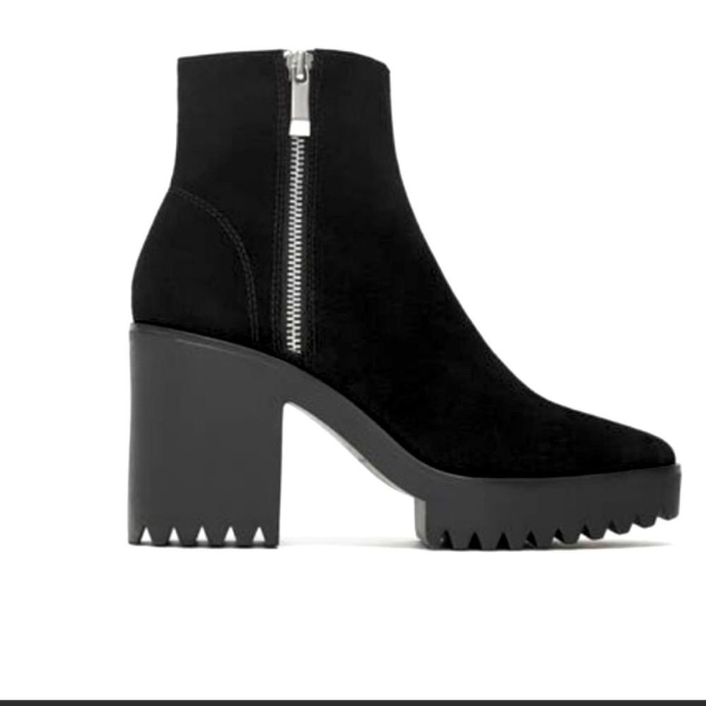 Zara lug platform trafaluc black suede boots sz 41/10. New